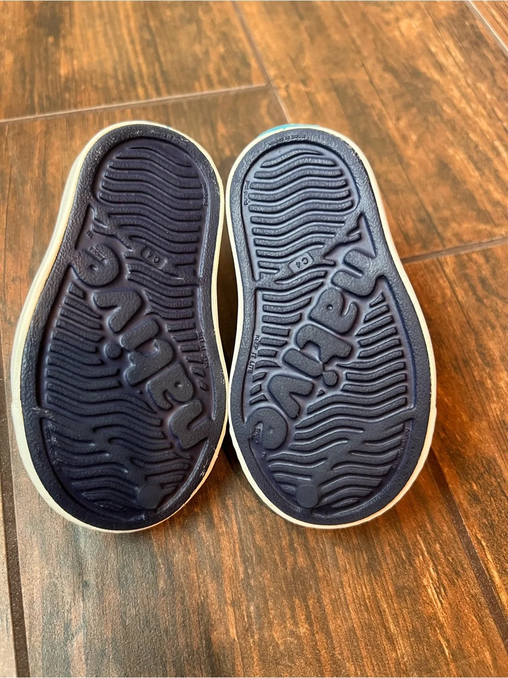 Native Kids Slip-On Shoes in Navy and White